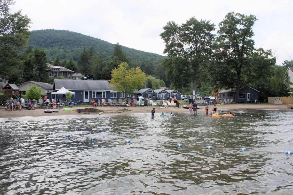 Blue Lagoon Resort Lake George Exterior foto